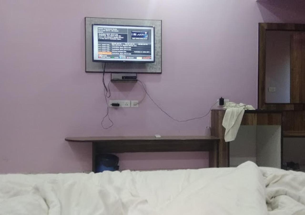 Hotel Roshan Varanasi Exterior foto