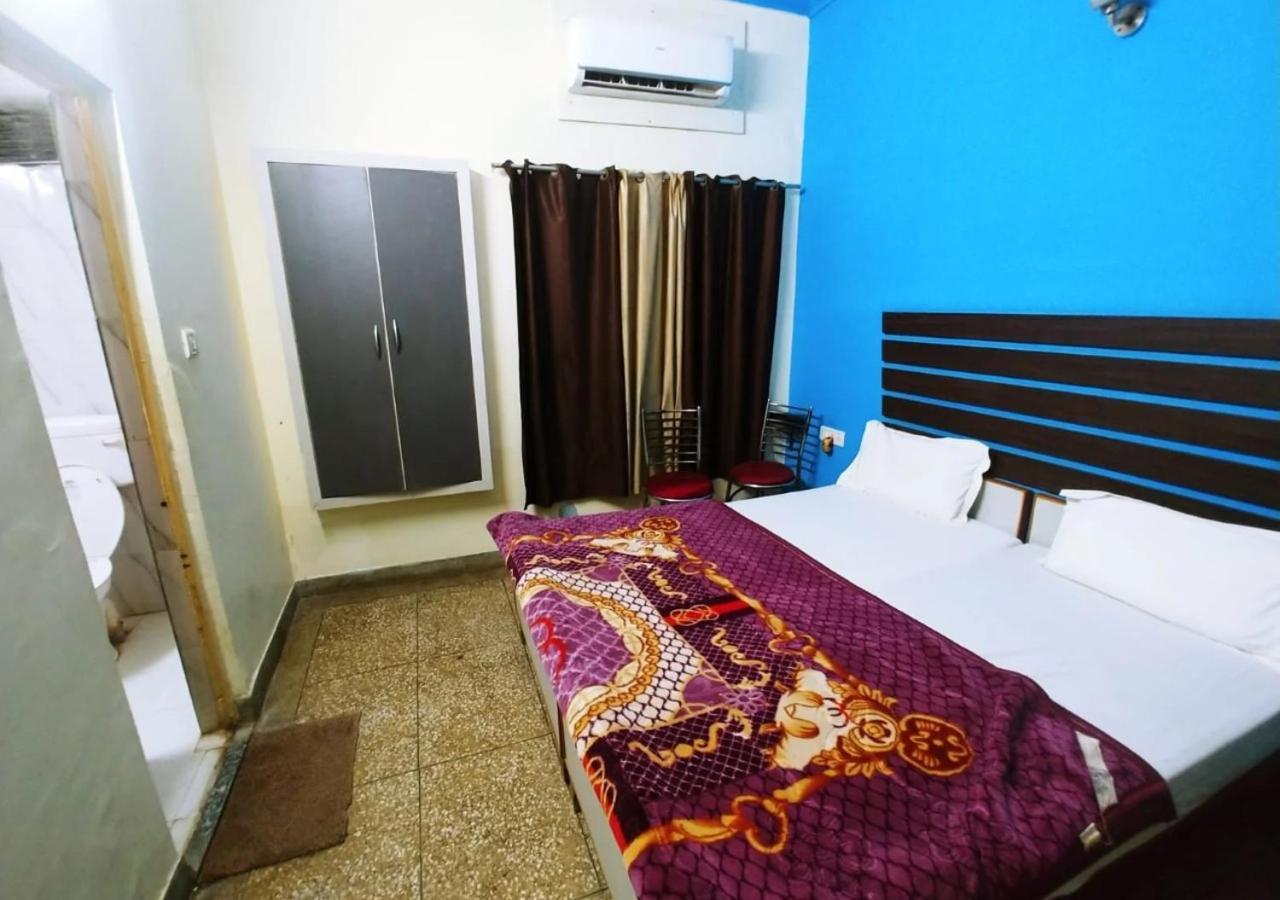 Hotel Roshan Varanasi Exterior foto